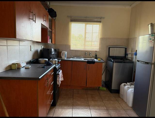 2 BEDROOM APARTMENT FOR SALE IN RUSTENBURG CENTRAL
